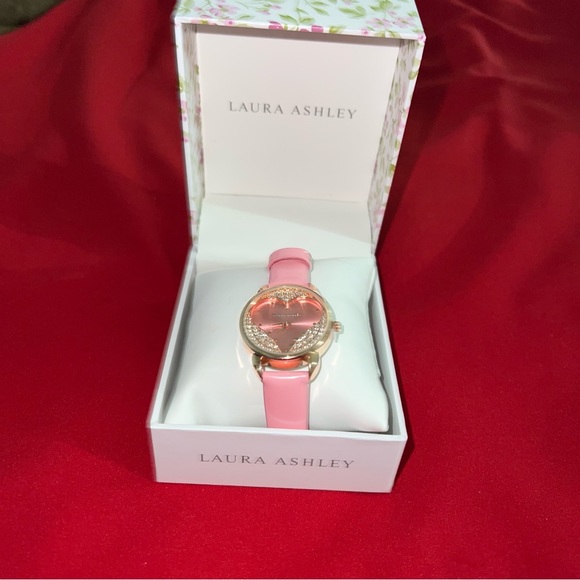 Authentic NIB - Picture 2 of 13